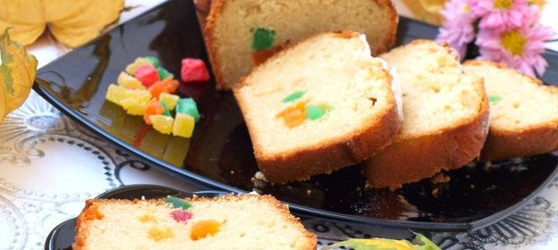 Йогуртовый кекс с цукатами