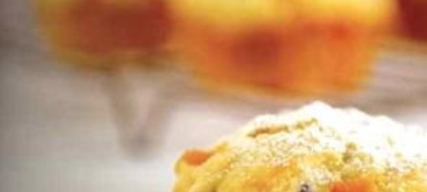 Маффины с персиками и маракуйей