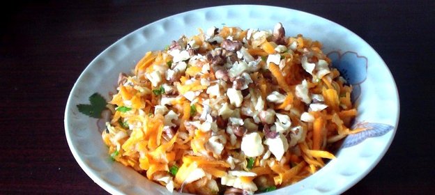 Салат из моркови и яблок