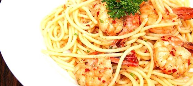 Спагетти с креветками