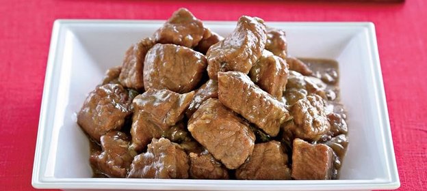 Свинина, тушенная по-красному