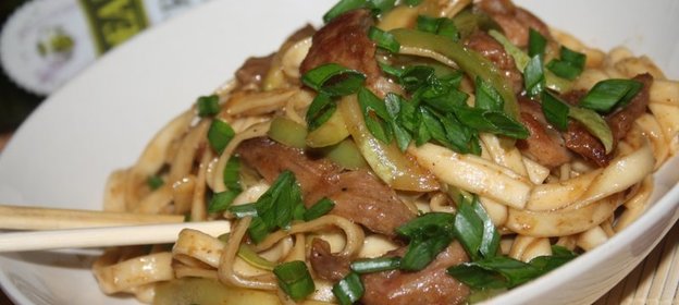 Лапша с индейкой и овощами