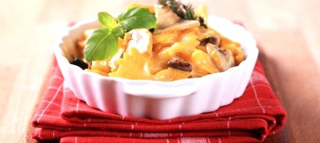 Запеченная паста с тыквой и грибами под сырной корочкой