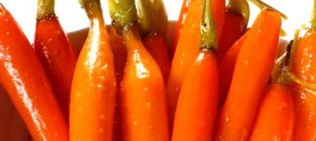 Сладкая запеченная морковь