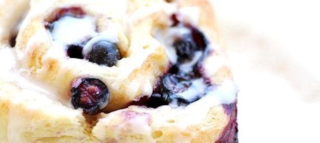 Булочки с черникой