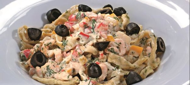 Домашняя лапша с креветочным соусом