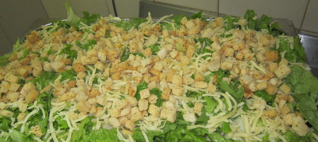 Слоёный салат Цезарь