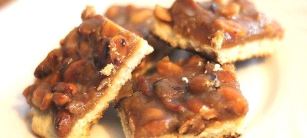 Карамельное печенье с арахисом