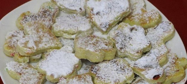 Кейки с цукатами на сковороде