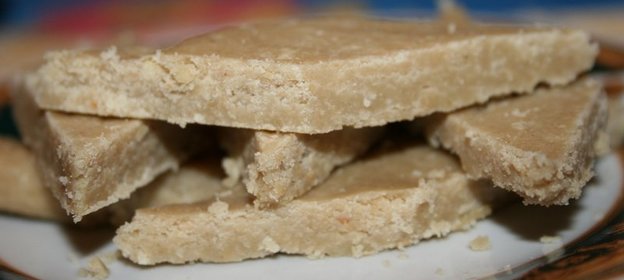 Кунжутная (тахинная) халва