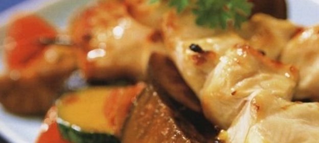 Голубцы из капусты, моркови и красного перца