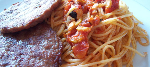 классические спагетти с помидорами