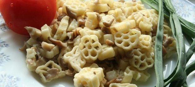 Макароны с грибами
