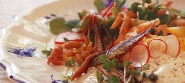 Рыбный салат с креветками