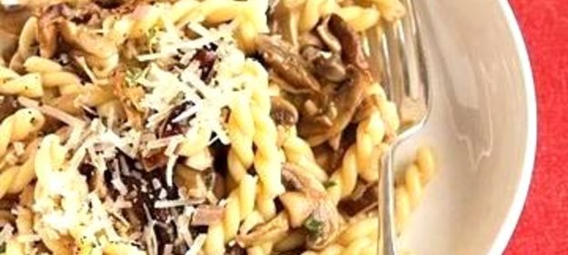 Паста с грибами и тимьяном