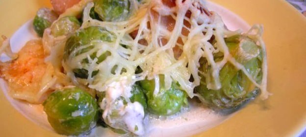 Курица с брюссельской капустой