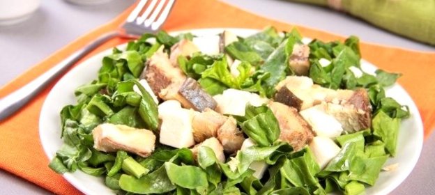 Салат с тунцом и сыром