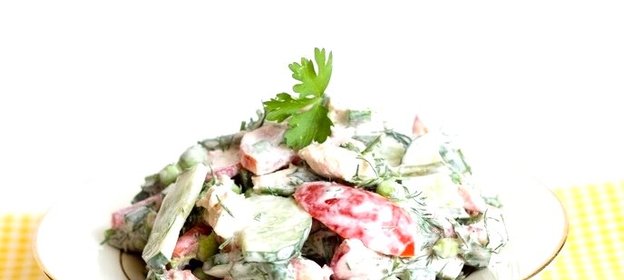 Салат с горошком и курицей