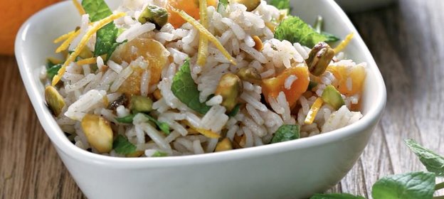 Рисовый салат с фисташками и мятой
