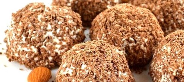 Творожные пирожные с финиками и шоколадом