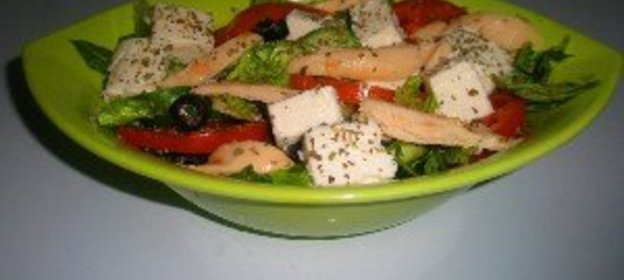 Салат с копчёной куриной грудкой