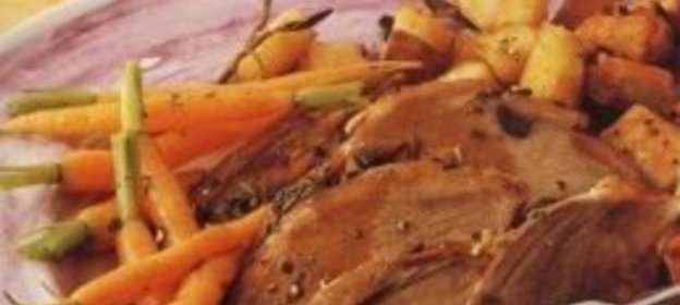 Ветчина заливная с мясным салатом