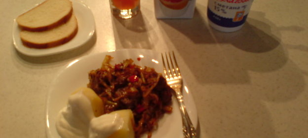 Капуста жареная с мясом