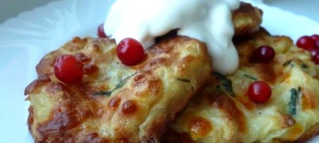 Капустные оладьи в духовке