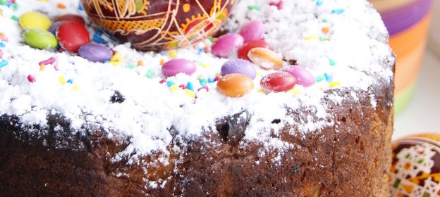 Пасхальный кулич с ананасом и белым шоколадом