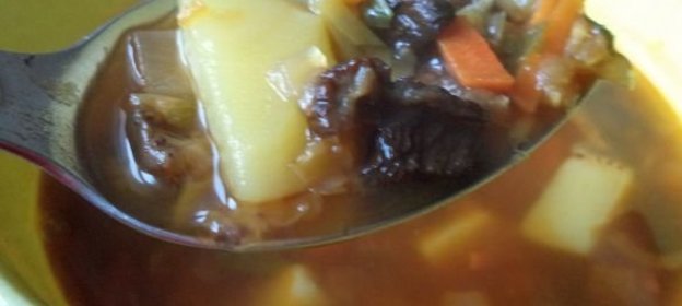 Салат из свежих овощей с яйцами