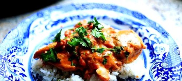 Куриные грудки в маринаде с помидорами