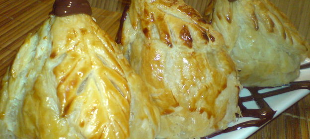 Груши в тесте с марципаном и шоколадом(*)