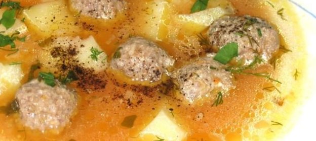 Салат из груш, сливы и дыни