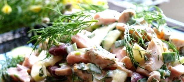 Простой салат из красной фасоли