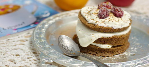 Легкий шоколадный кекс для завтрака в микроволновке