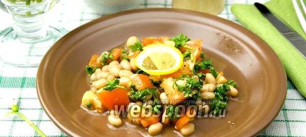 Салат с фасолью и томатами