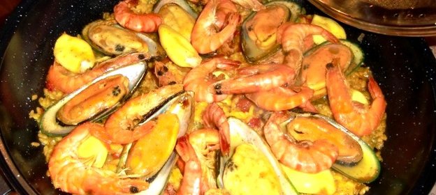 Паэлья в воке