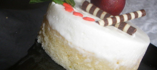 Ресторан на диване 3. Пирожное с йогуртом и белым шоколадом