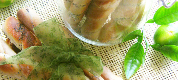 Чипсовый слоёный салат со шпротами