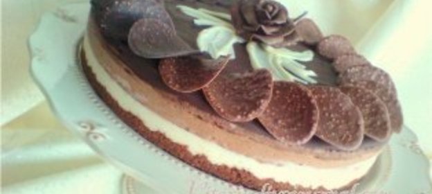 Торт шоколадно сырный