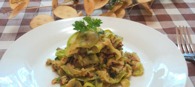 Кабачки в ореховом соусе