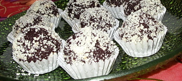 Конфеты с шоколадом и сиропом гренадин