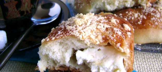 Булочки с адыгейским сыром к завтраку