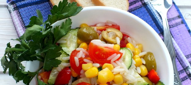 Рисовый салат с овощами