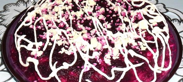 Сельдь под шубой с яблоком