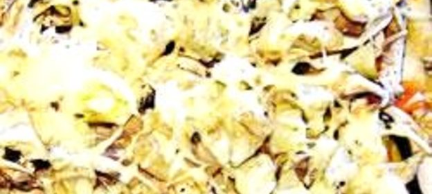 Пицца с грибами портобелло, свежим перцем и козьим сыром