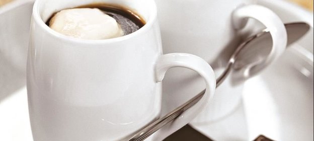 Кофе с шоколадом и сливками