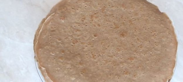 Огурцы, засоленные в бочке