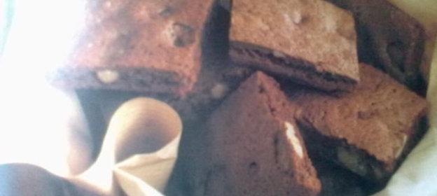 Шоколадные пластинки с орехами