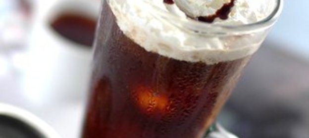 Кофе Фарисей с ромом и взбитыми сливками